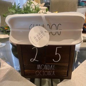 Rae Dunn Chili Dog Holder’s